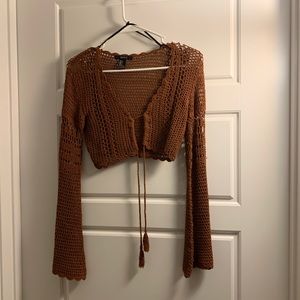 Brown flair sleeved crop top. Worn only once!